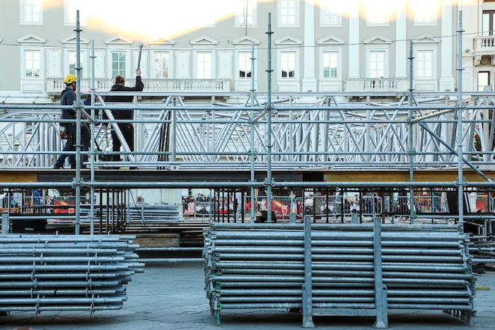 empresa de aluguer de andaimes em obra