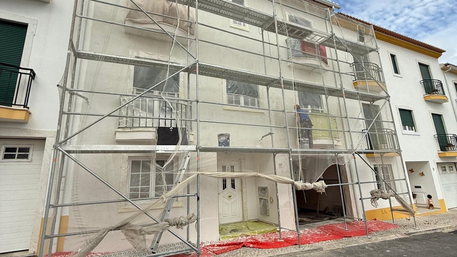 Empresa especializada em Aluguer e montagem de andaimes na Arruda dos Vinhos