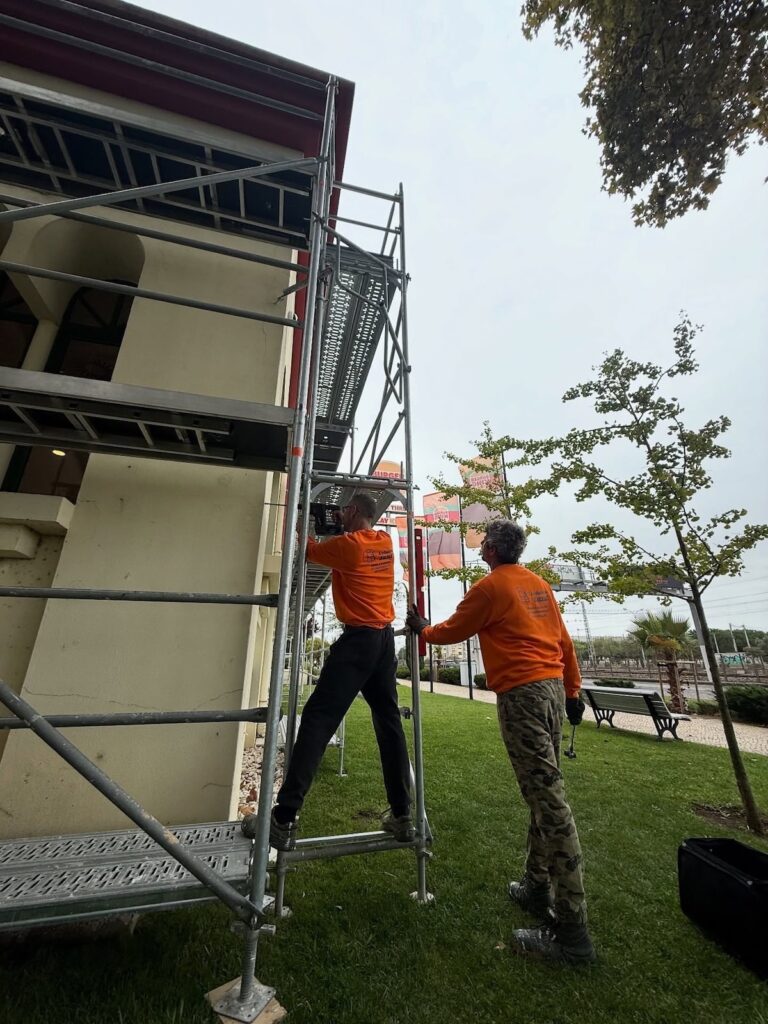 Empresa de montagem de desmontagem de andaimes